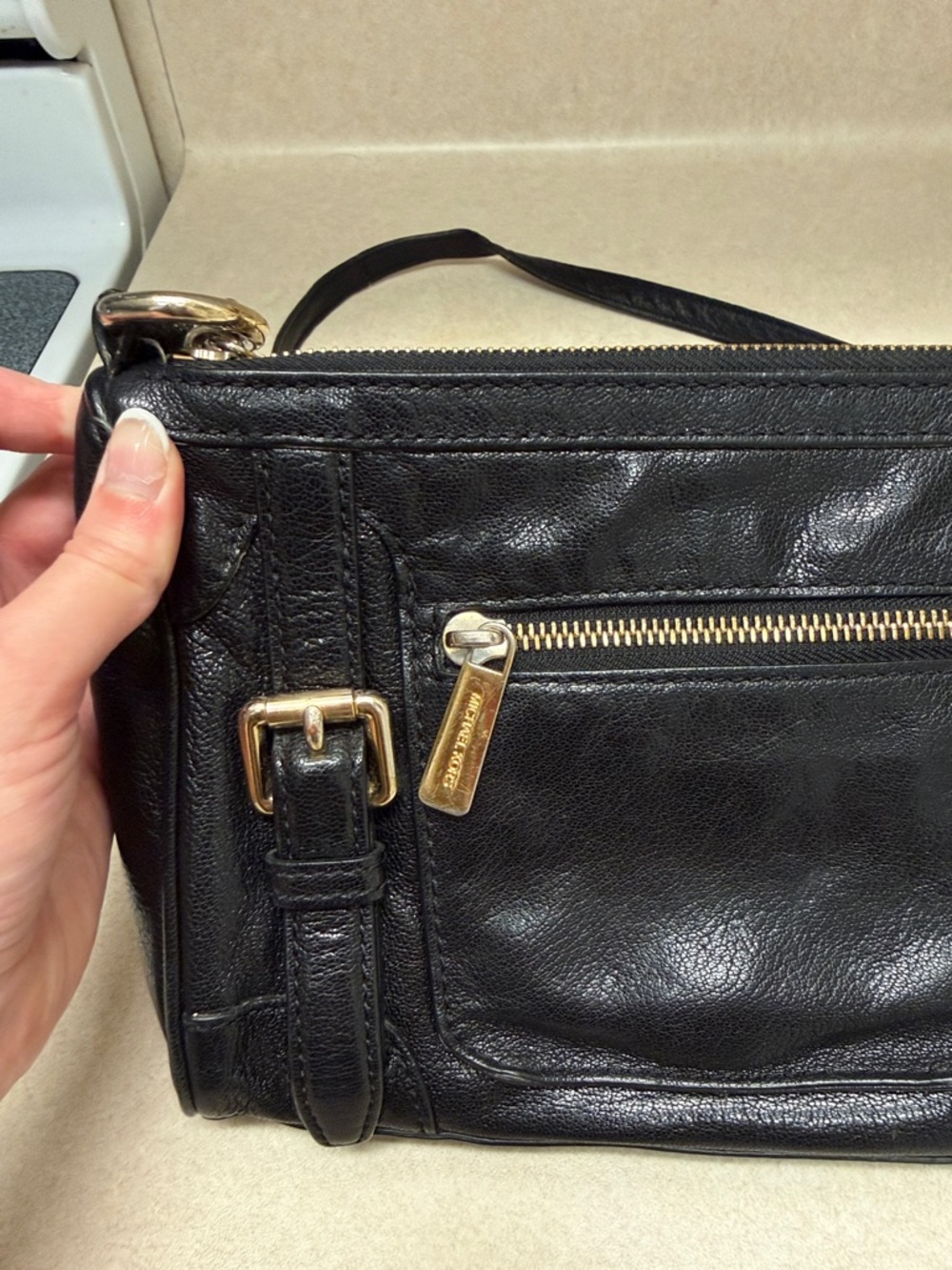 MICHAEL Michael Kors Black Leather Shoulder Bag with Gold Hardware - Picture 2 of 11